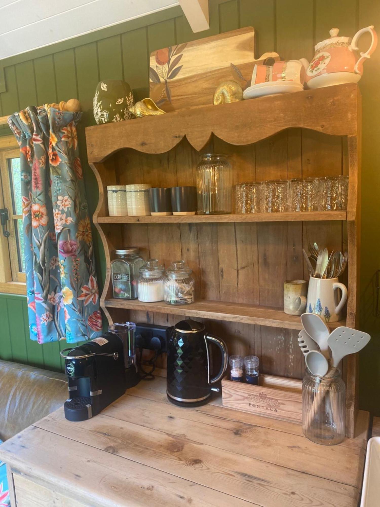 The Goose Nest Luxury Lakeside Shepherd Hut In Cardinham Woods, Cornwall Εξωτερικό φωτογραφία
